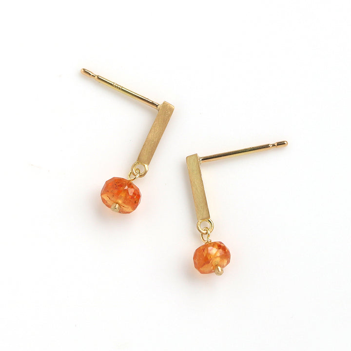 Signature ピアス スぺサルタイトガーネット