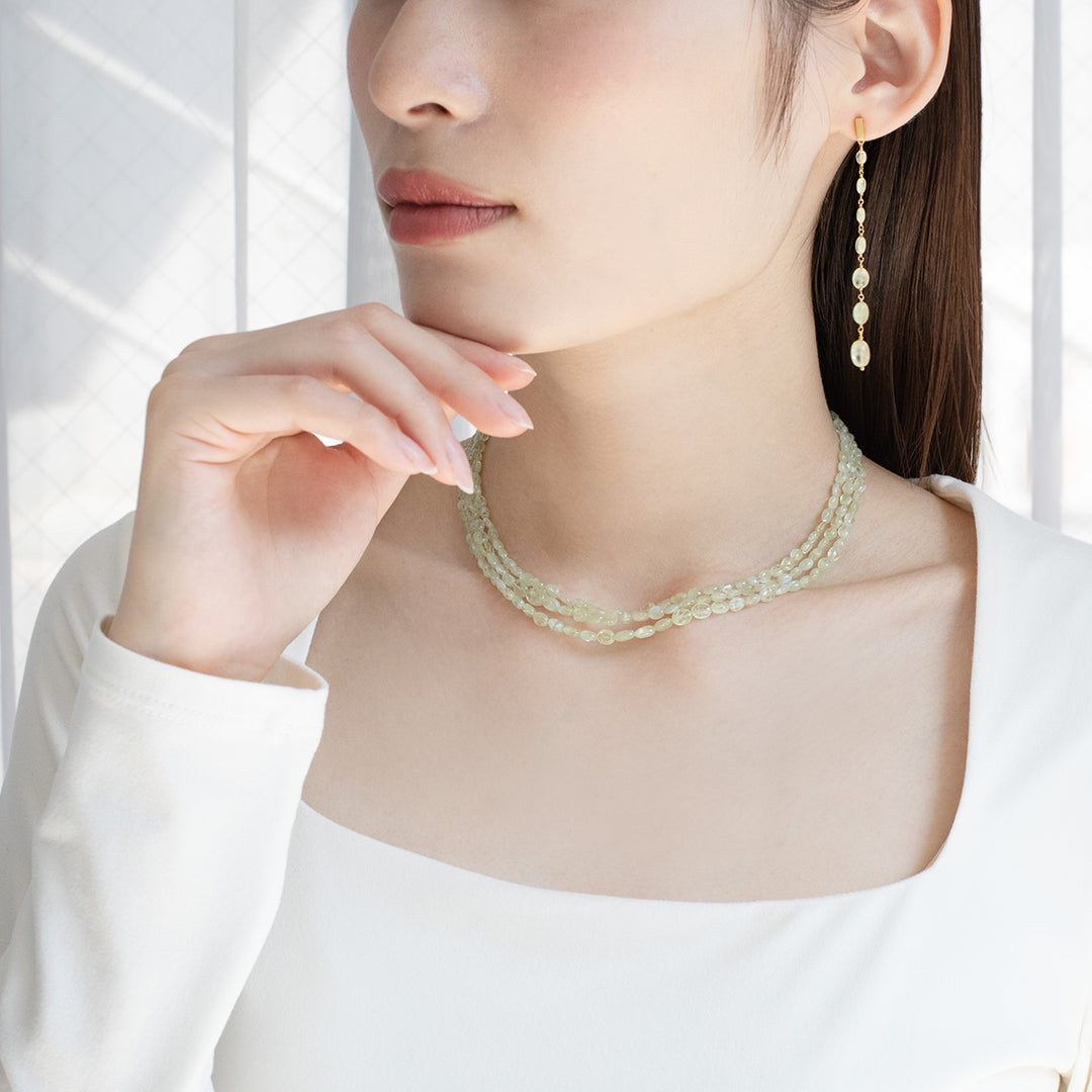 luxe Essence ロングピアス　クリソベリルキャッツアイ
